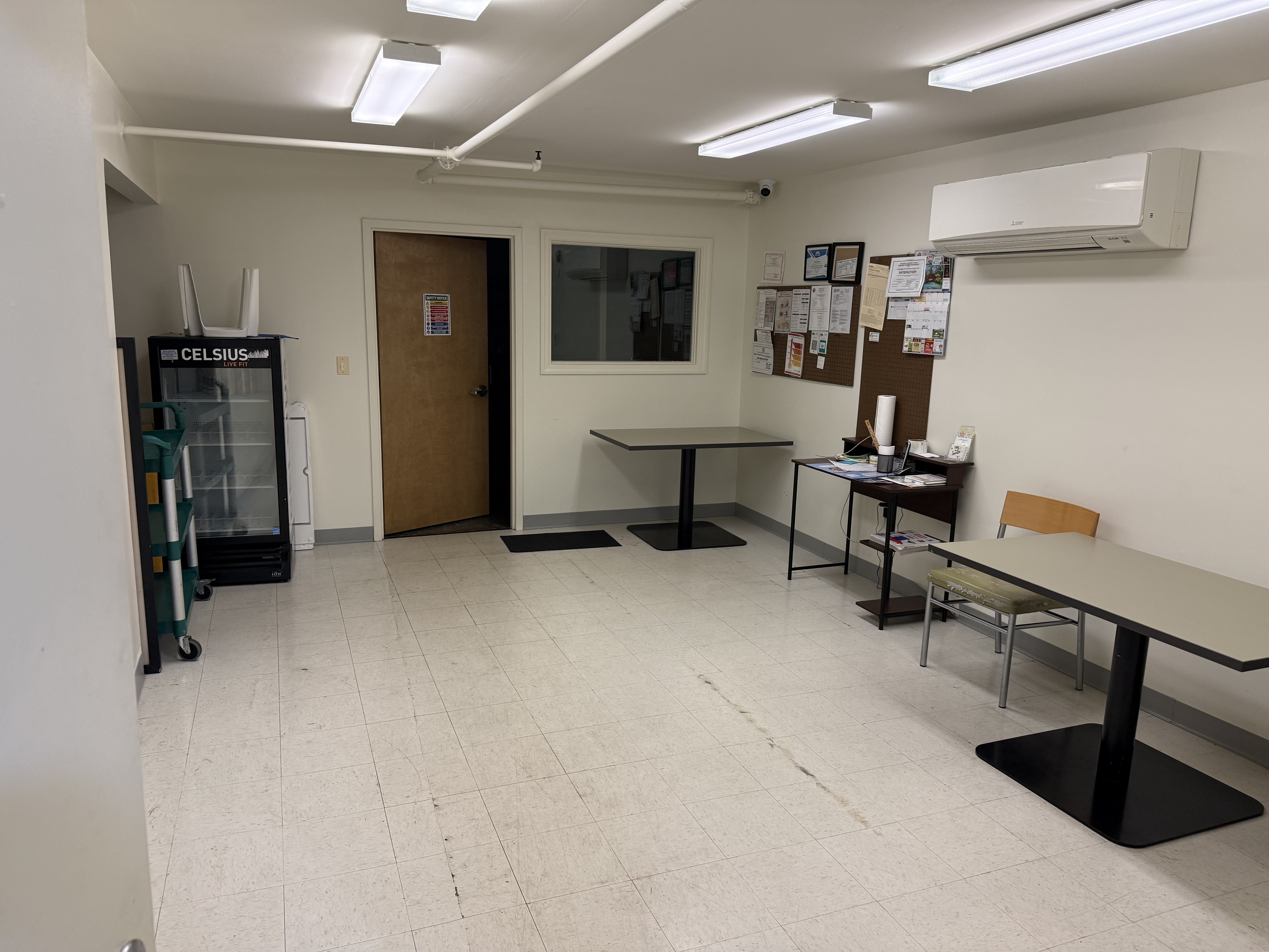 Pickup + Break Area